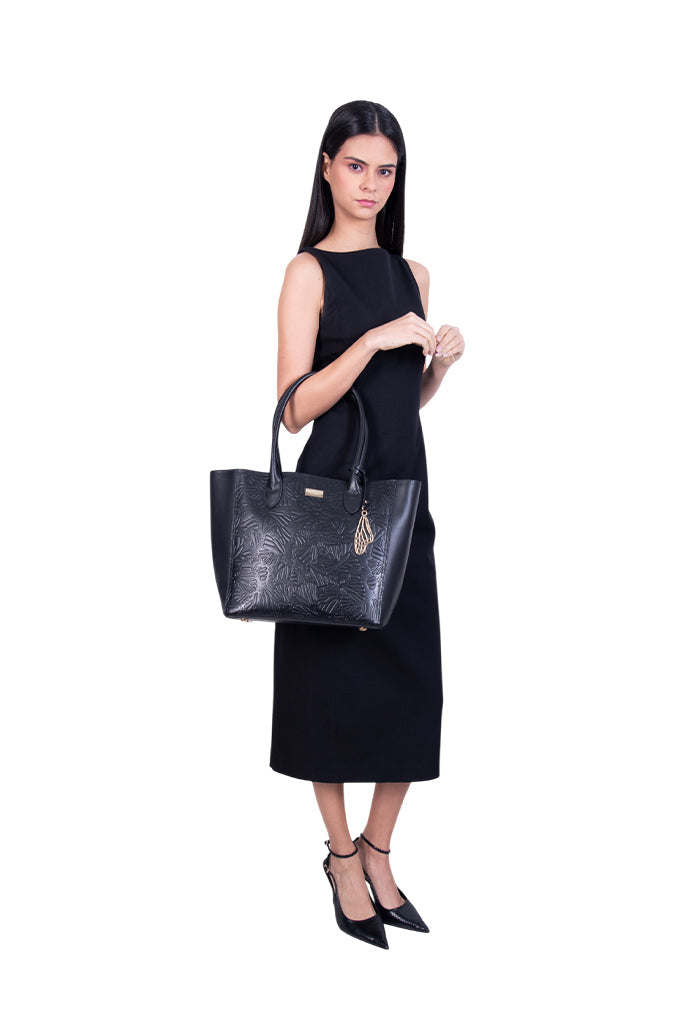 Tote Kuuch de Piel Grabado Mariposa